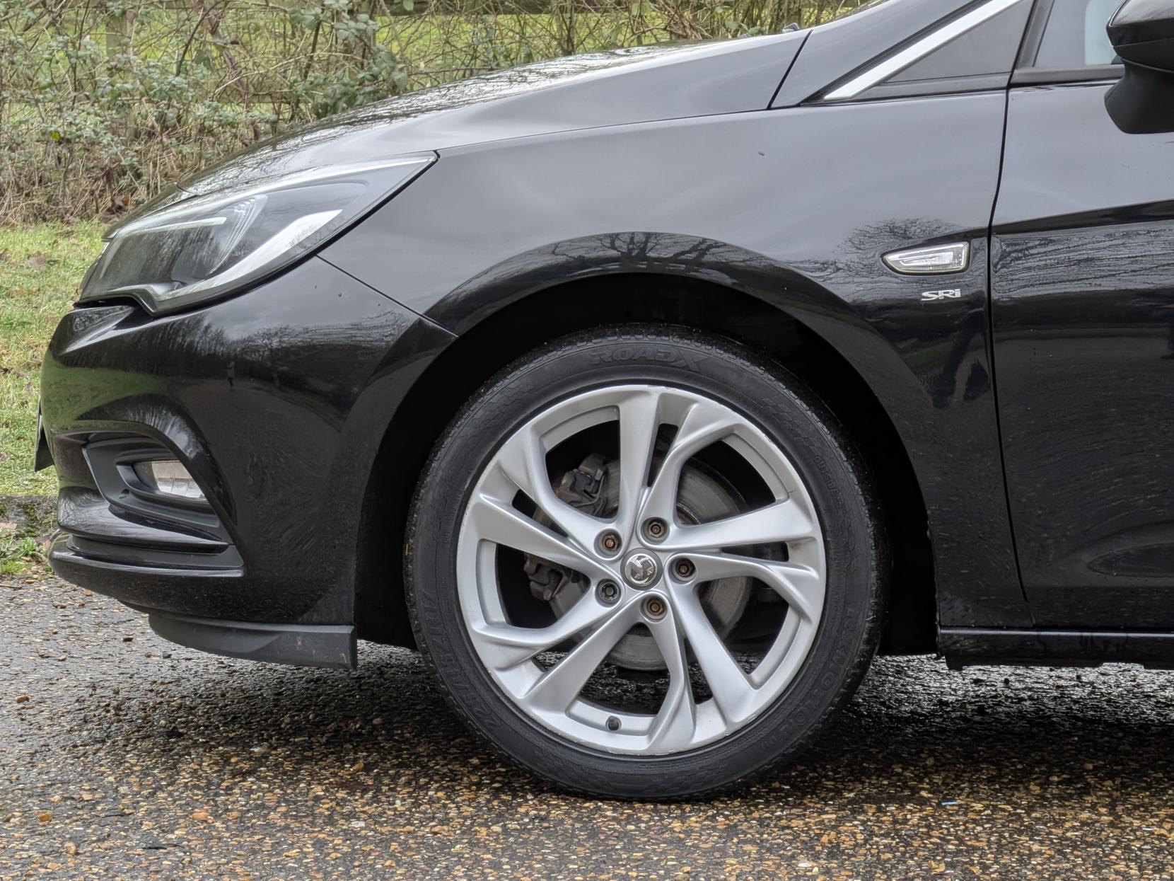 Vauxhall Astra 1.4i Turbo SRi Nav Hatchback 5dr Petrol Manual Euro 6 (150 ps)