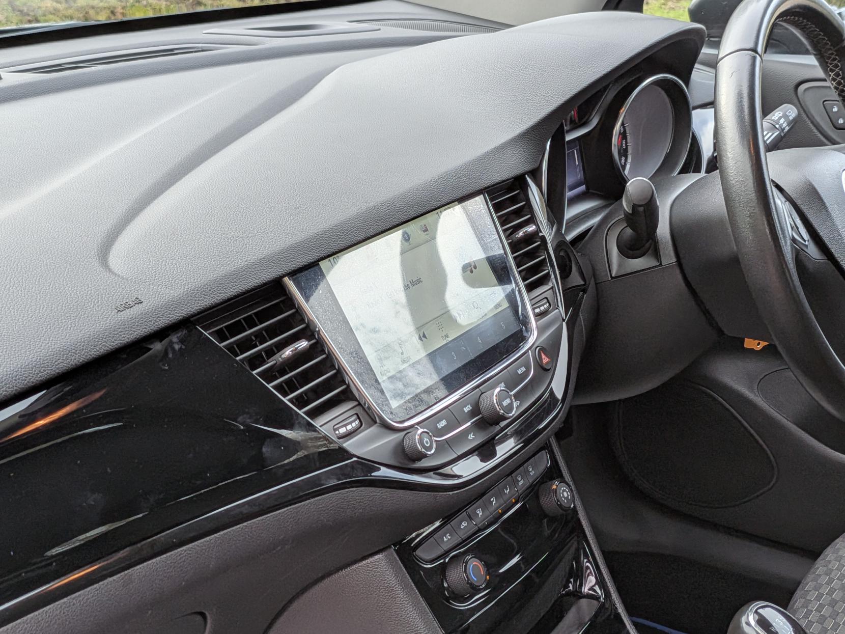 Vauxhall Astra 1.4i Turbo SRi Nav Hatchback 5dr Petrol Manual Euro 6 (150 ps)