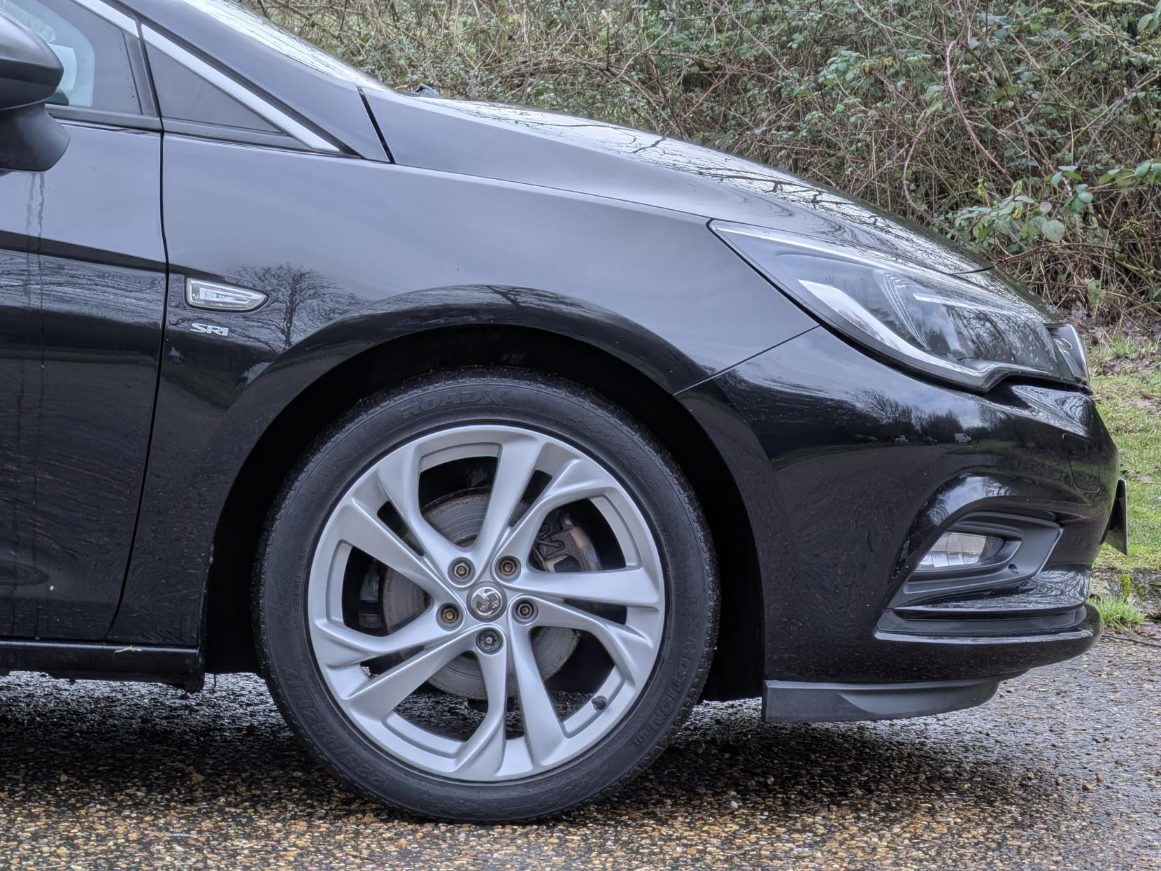 Vauxhall Astra 1.4i Turbo SRi Nav Hatchback 5dr Petrol Manual Euro 6 (150 ps)