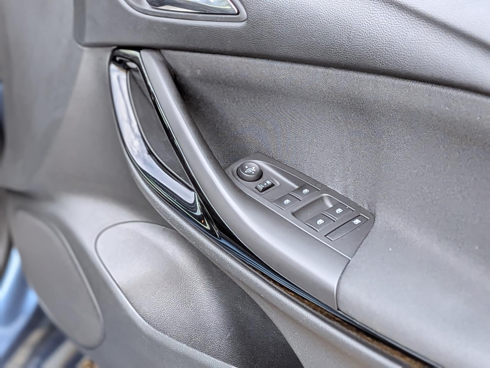 Vauxhall Astra 1.4i SRi Hatchback 5dr Petrol Manual Euro 6 (100 ps)