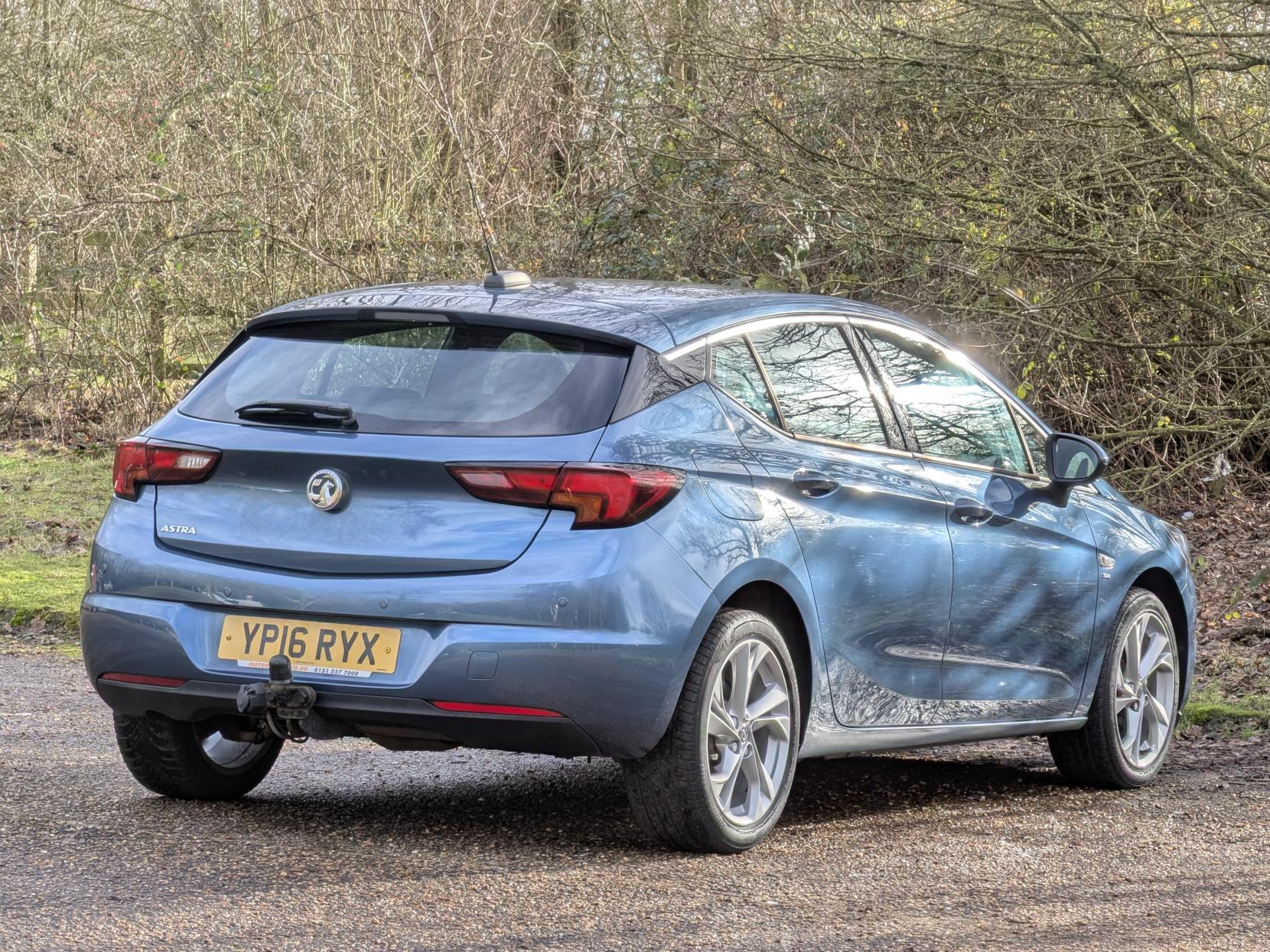 Vauxhall Astra 1.4i SRi Hatchback 5dr Petrol Manual Euro 6 (100 ps)