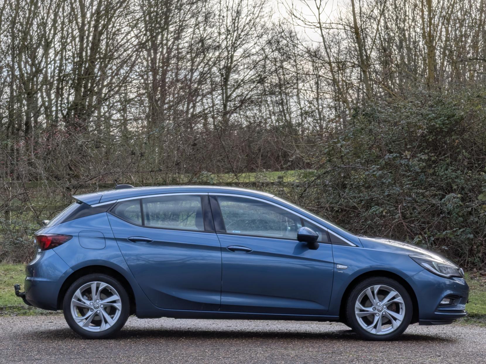 Vauxhall Astra 1.4i SRi Hatchback 5dr Petrol Manual Euro 6 (100 ps)