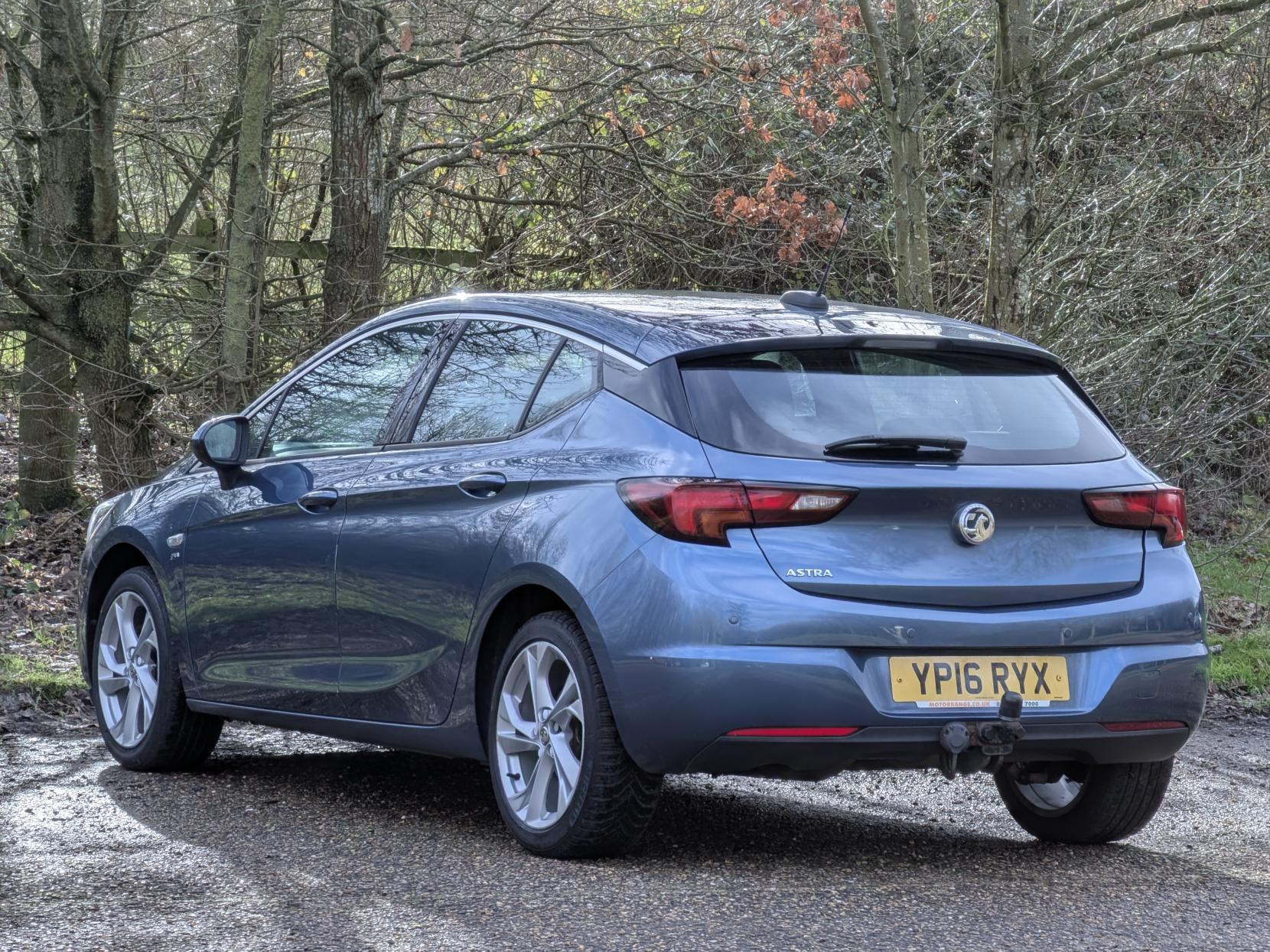 Vauxhall Astra 1.4i SRi Hatchback 5dr Petrol Manual Euro 6 (100 ps)