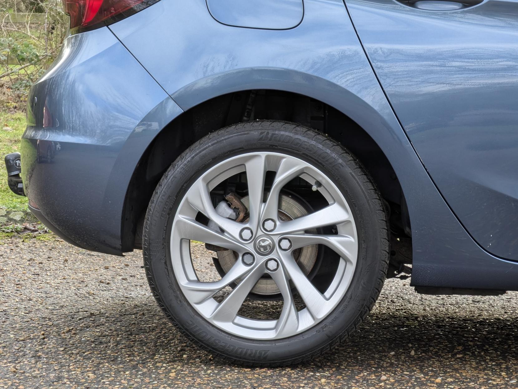 Vauxhall Astra 1.4i SRi Hatchback 5dr Petrol Manual Euro 6 (100 ps)