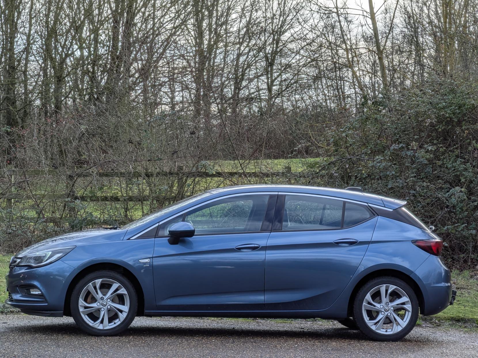 Vauxhall Astra 1.4i SRi Hatchback 5dr Petrol Manual Euro 6 (100 ps)