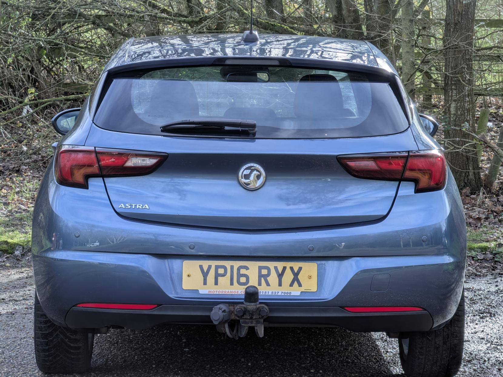 Vauxhall Astra 1.4i SRi Hatchback 5dr Petrol Manual Euro 6 (100 ps)