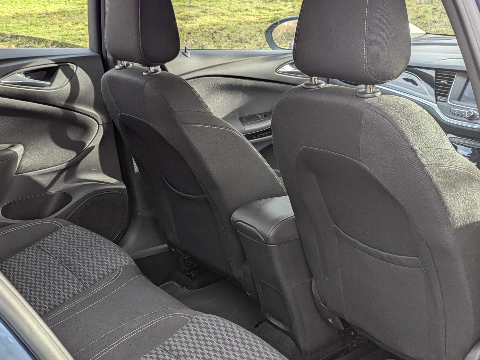 Vauxhall Astra 1.4i SRi Hatchback 5dr Petrol Manual Euro 6 (100 ps)