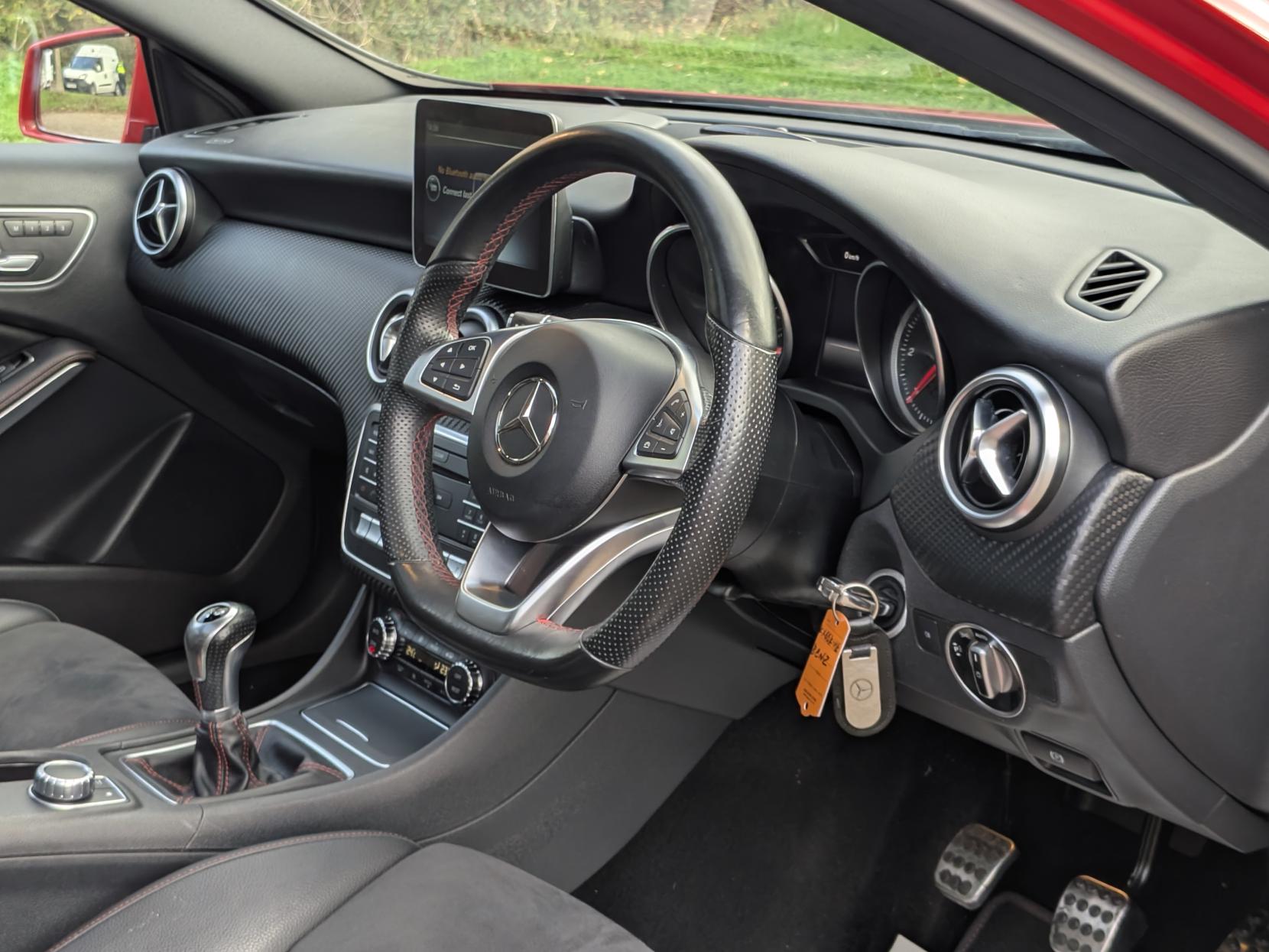 Mercedes-Benz A Class 1.5 A180d AMG Line (Premium Plus) Hatchback 5dr Diesel Manual Euro 6 (s/s) (109 ps)