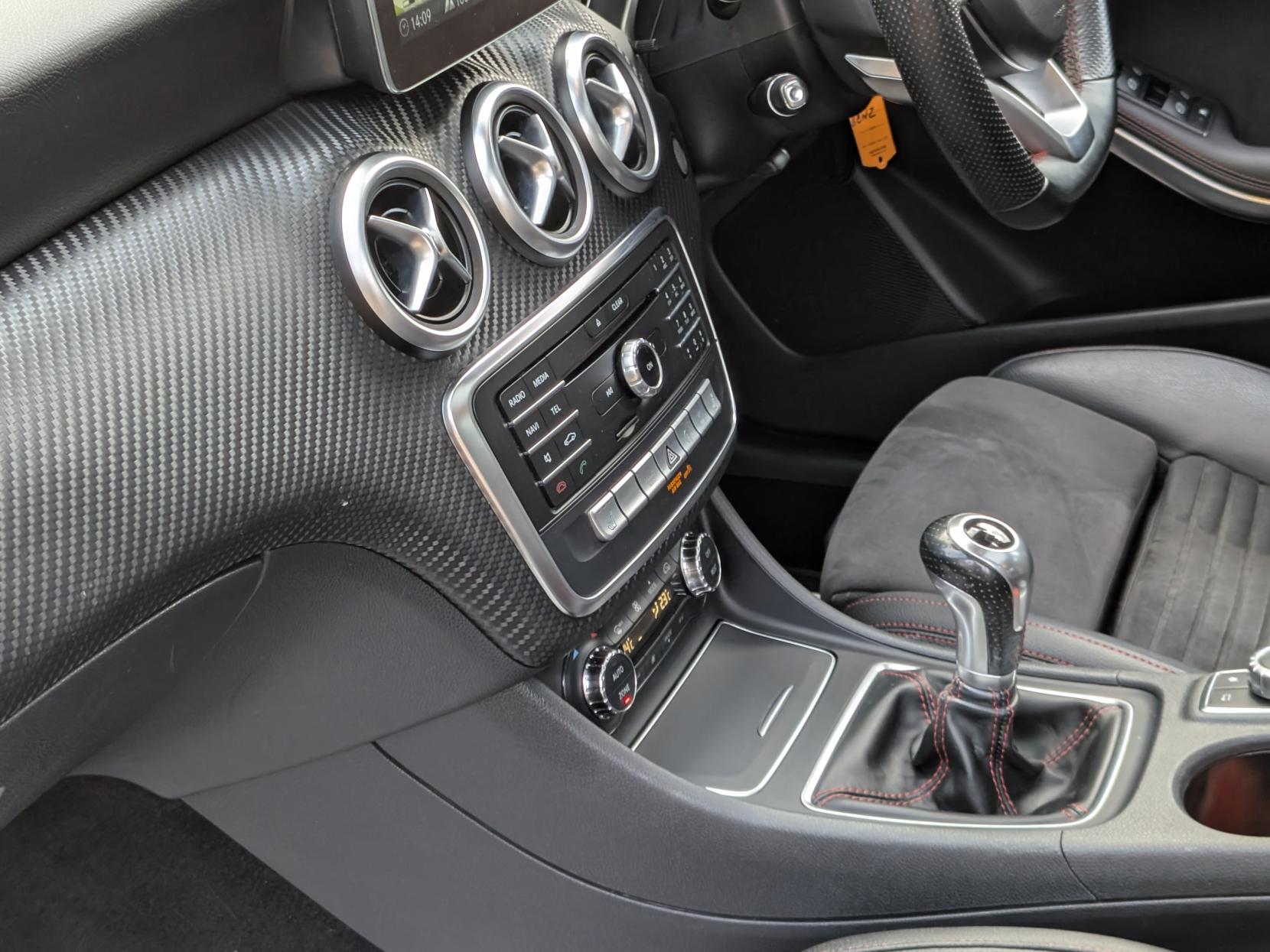 Mercedes-Benz A Class 1.5 A180d AMG Line (Premium Plus) Hatchback 5dr Diesel Manual Euro 6 (s/s) (109 ps)