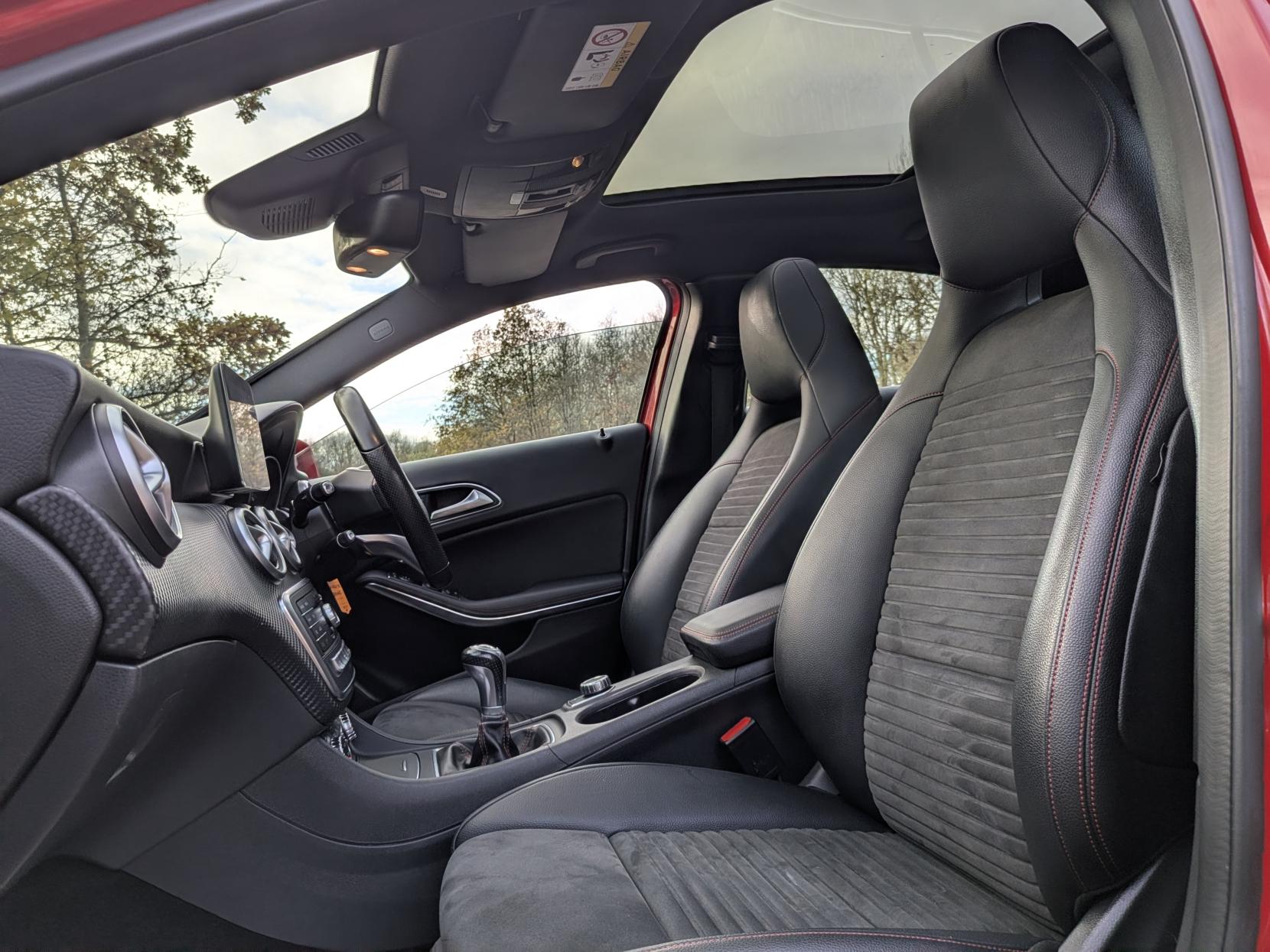 Mercedes-Benz A Class 1.5 A180d AMG Line (Premium Plus) Hatchback 5dr Diesel Manual Euro 6 (s/s) (109 ps)