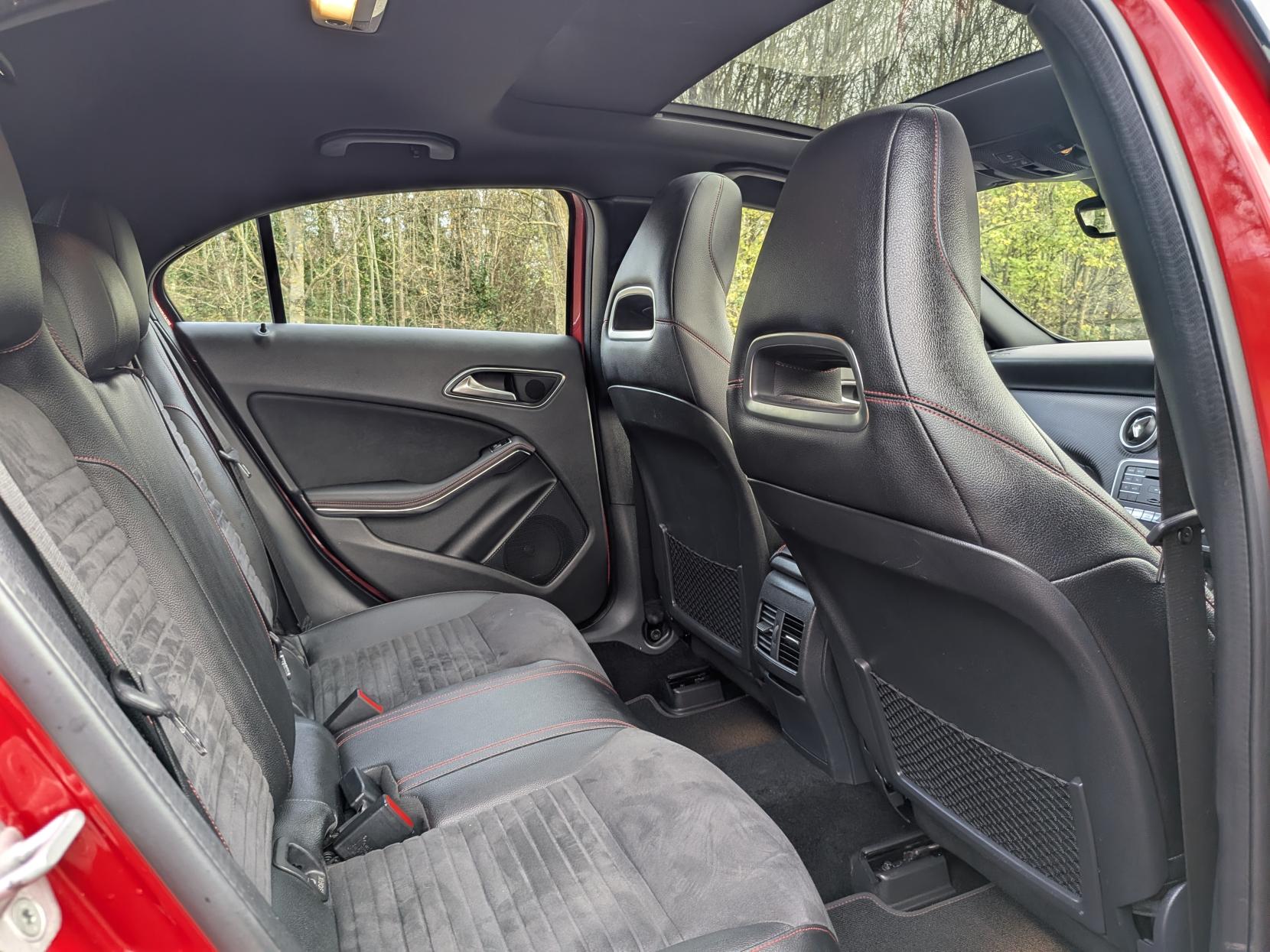 Mercedes-Benz A Class 1.5 A180d AMG Line (Premium Plus) Hatchback 5dr Diesel Manual Euro 6 (s/s) (109 ps)