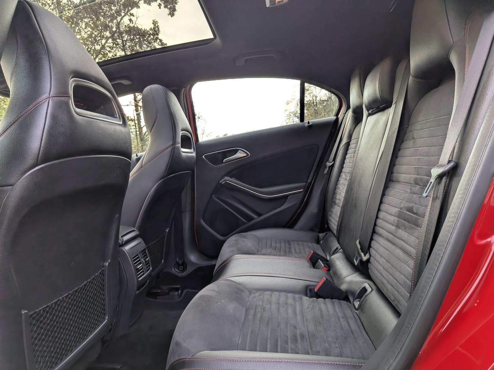 Mercedes-Benz A Class 1.5 A180d AMG Line (Premium Plus) Hatchback 5dr Diesel Manual Euro 6 (s/s) (109 ps)