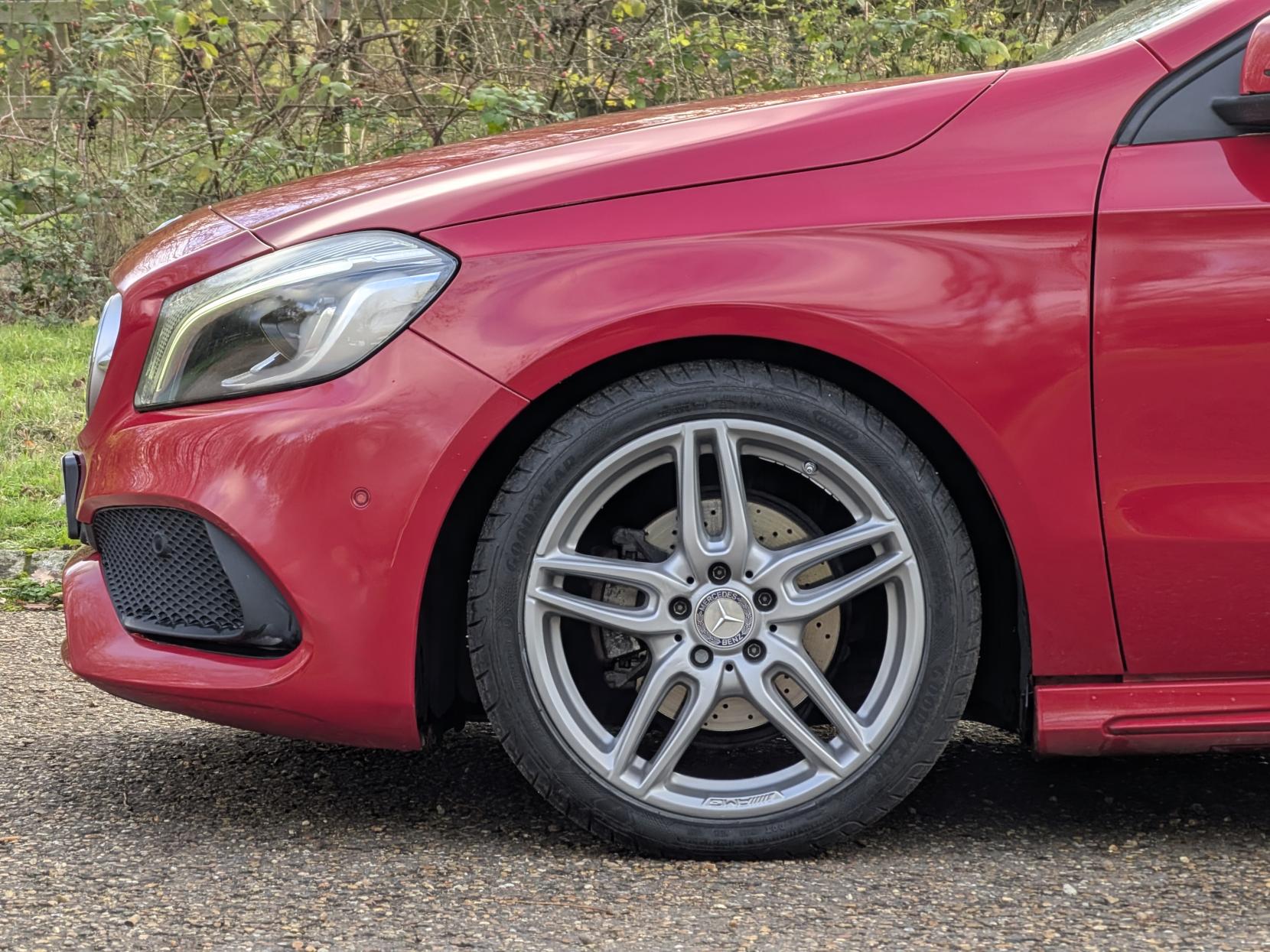 Mercedes-Benz A Class 1.5 A180d AMG Line (Premium Plus) Hatchback 5dr Diesel Manual Euro 6 (s/s) (109 ps)