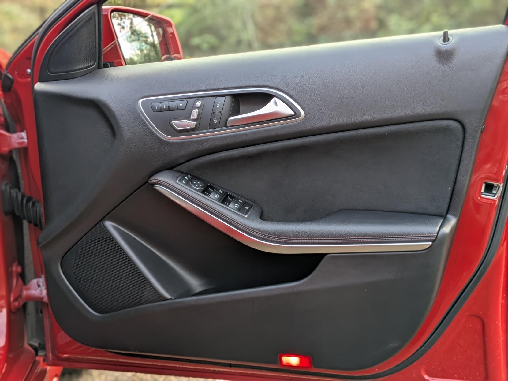 Mercedes-Benz A Class 1.5 A180d AMG Line (Premium Plus) Hatchback 5dr Diesel Manual Euro 6 (s/s) (109 ps)