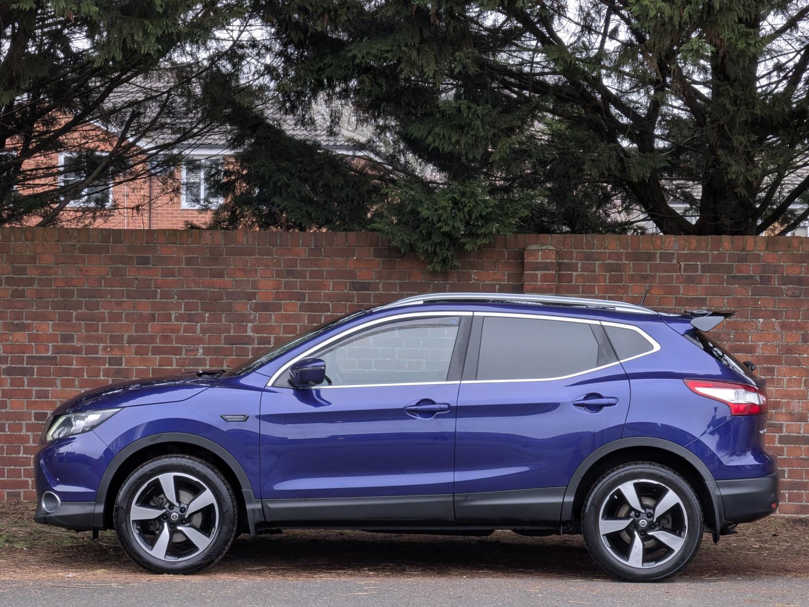 Nissan Qashqai 1.2 DIG-T N-Connecta SUV 5dr Petrol Manual 2WD Euro 6 (s/s) (115 ps)