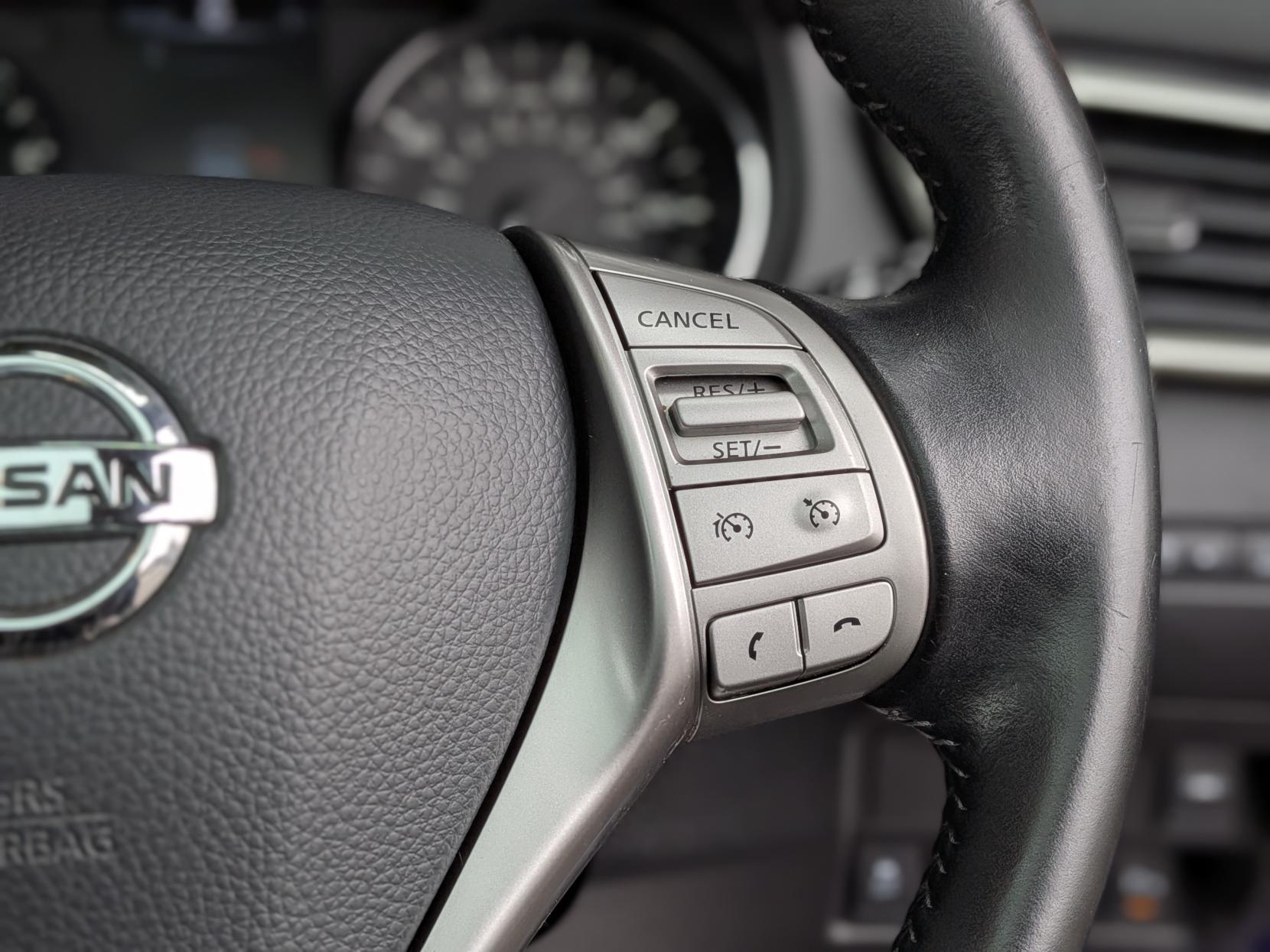 Nissan Qashqai 1.2 DIG-T N-Connecta SUV 5dr Petrol Manual 2WD Euro 6 (s/s) (115 ps)