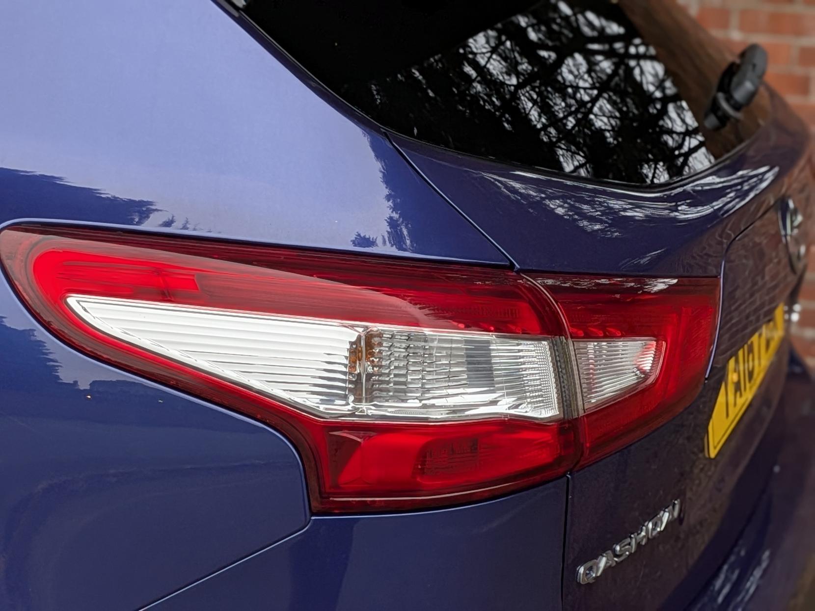 Nissan Qashqai 1.2 DIG-T N-Connecta SUV 5dr Petrol Manual 2WD Euro 6 (s/s) (115 ps)