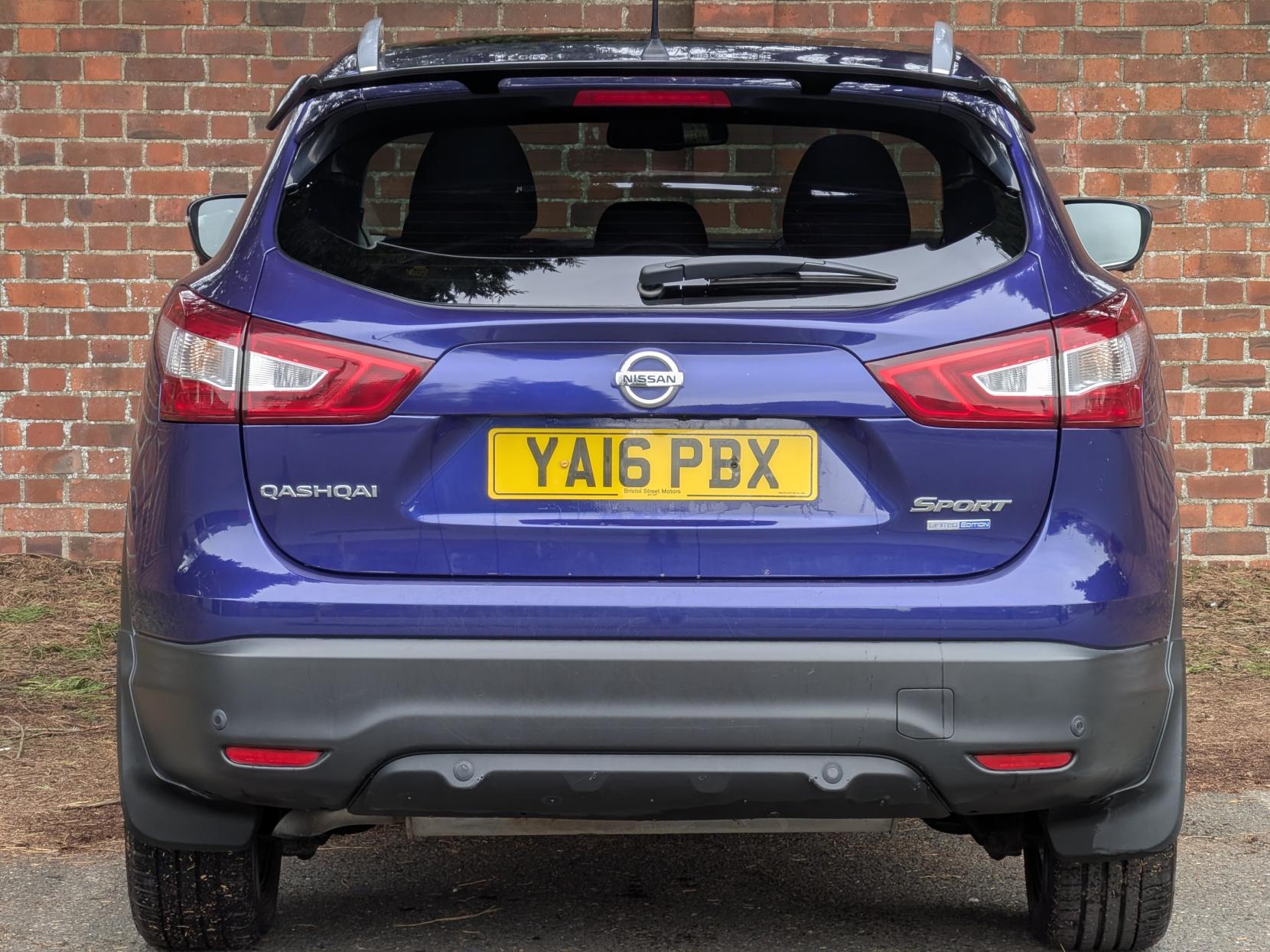 Nissan Qashqai 1.2 DIG-T N-Connecta SUV 5dr Petrol Manual 2WD Euro 6 (s/s) (115 ps)