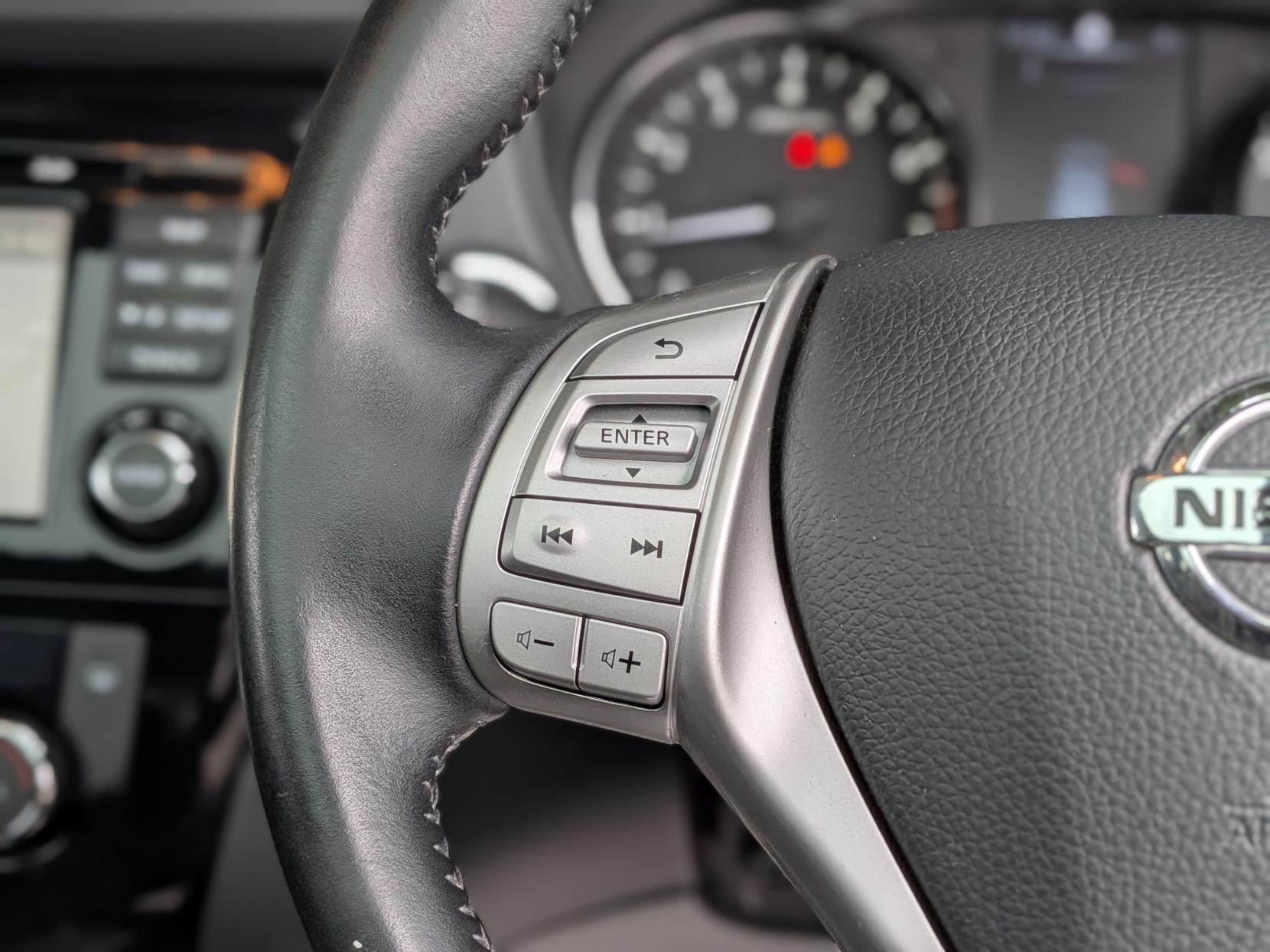 Nissan Qashqai 1.2 DIG-T N-Connecta SUV 5dr Petrol Manual 2WD Euro 6 (s/s) (115 ps)