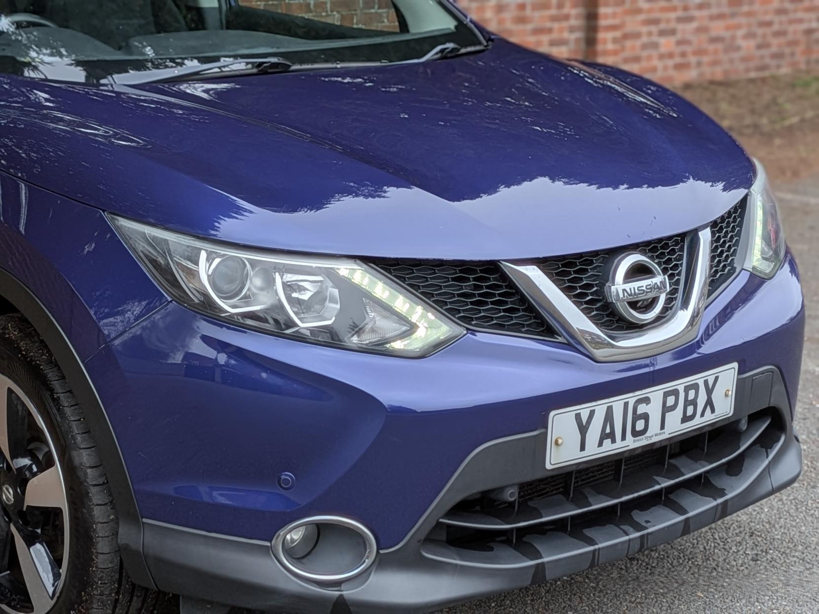 Nissan Qashqai 1.2 DIG-T N-Connecta SUV 5dr Petrol Manual 2WD Euro 6 (s/s) (115 ps)