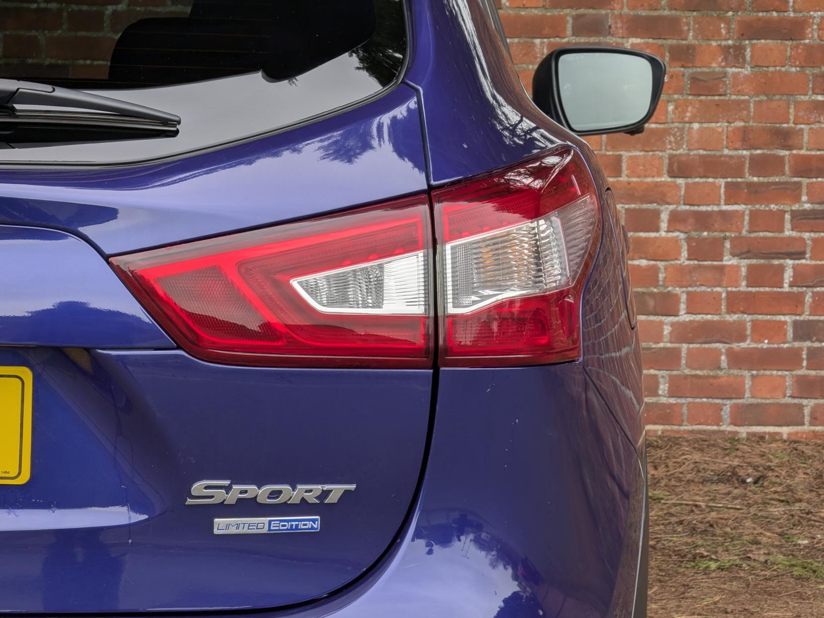 Nissan Qashqai 1.2 DIG-T N-Connecta SUV 5dr Petrol Manual 2WD Euro 6 (s/s) (115 ps)