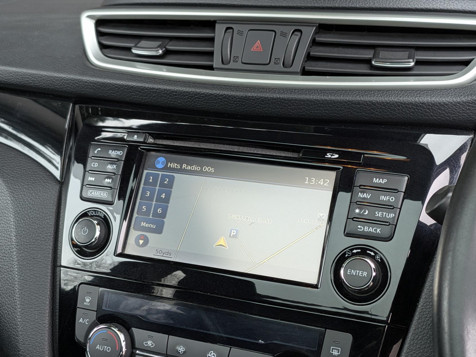 Nissan Qashqai 1.2 DIG-T N-Connecta SUV 5dr Petrol Manual 2WD Euro 6 (s/s) (115 ps)